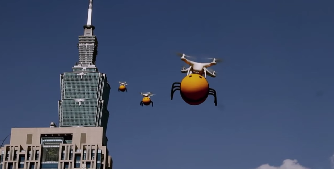 À Taiwan, un drone "abeille" vous livre de la bière