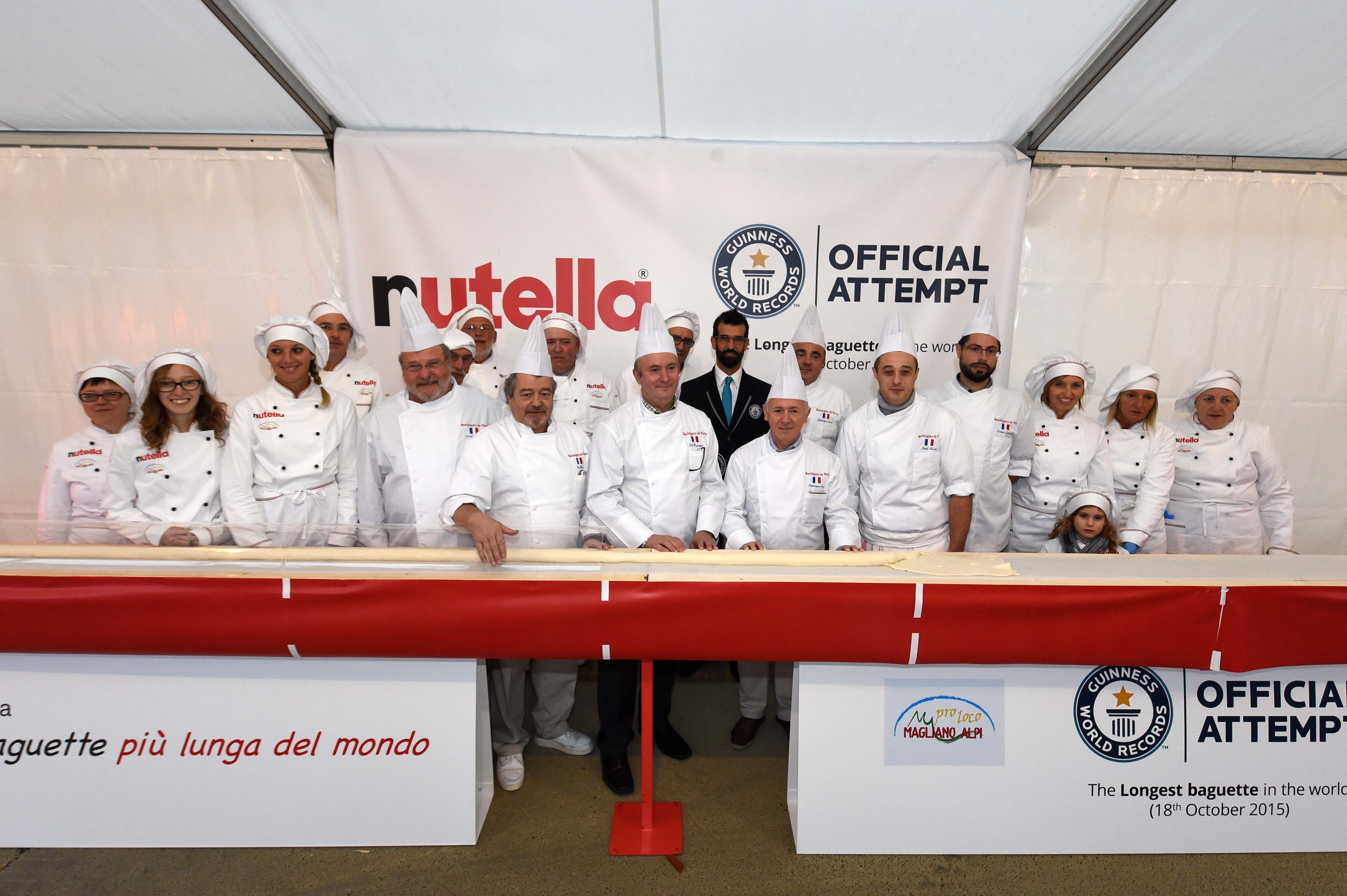 La France et l’Italie battent le record du monde de la baguette la plus longue !